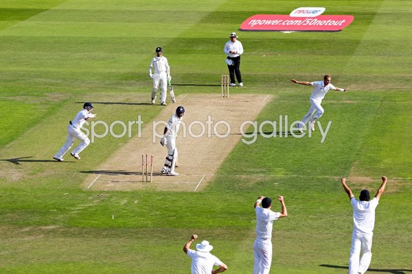 Stuart Broad Hat Trick v India 2011