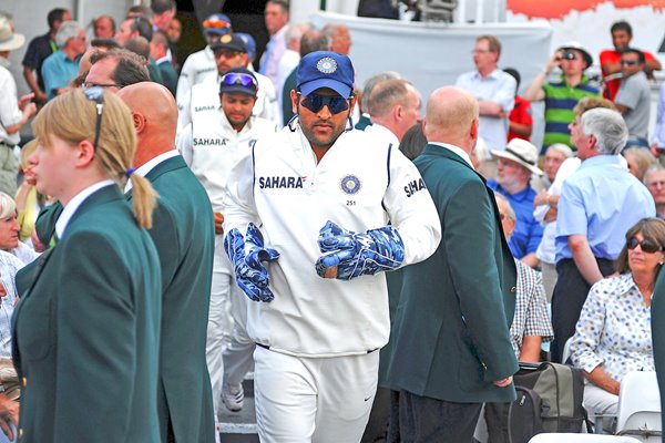 MS Dhoni Ian Bell Incident Nottingham 2011