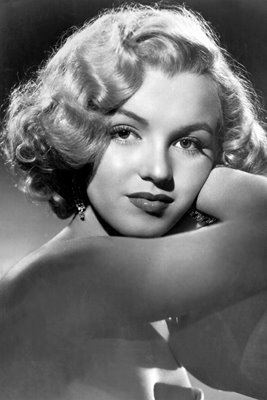 Marilyn Monroe in curls