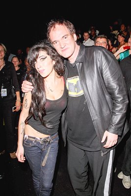Amy Winehouse and Quentin Tarnatino backstage 