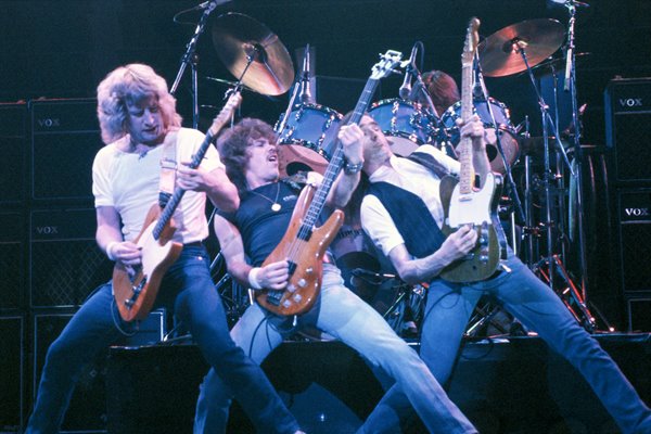 Status Quo on stage 1980