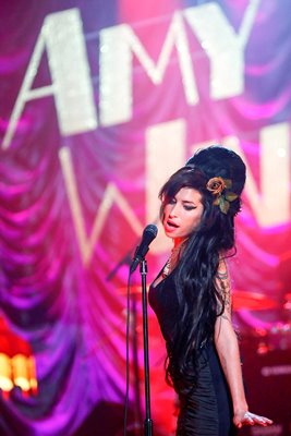Amy Winehouse Performs For Grammy's 2008