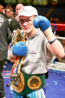 Ricky Hatton celebrates win v Juan Lazcano