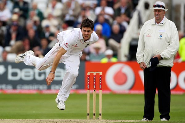 James Anderson bowls v New Zealand 2008