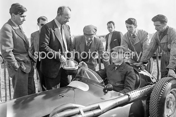 Mike Hawthorn & Raymond Mays at Goodwood 1956