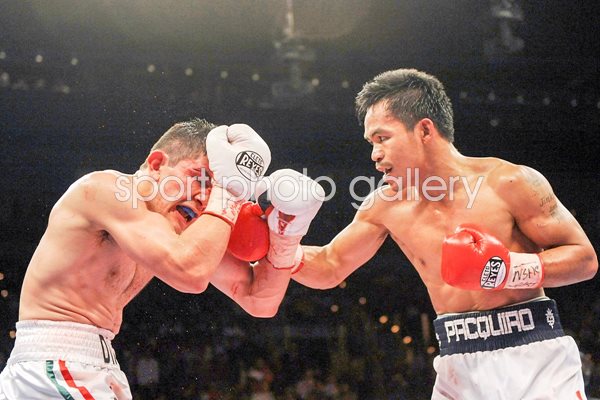 Manny Pacquiao dominates David Diaz
