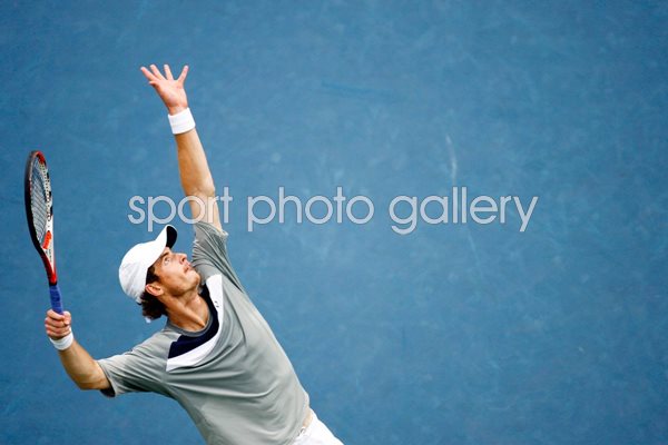 Andy Murray Serving
