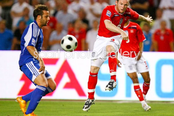 Wayne Rooney shoots v Andorra 