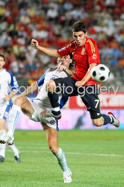 David Villa aerial action for Spain World Cup Qualifier 2008