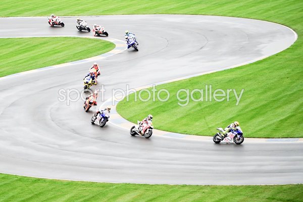 Rossi leads the pack at Indianapolis  