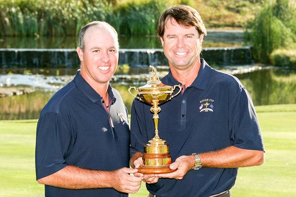 Zing and Boo pose with Ryder Cup at Valhalla 2008