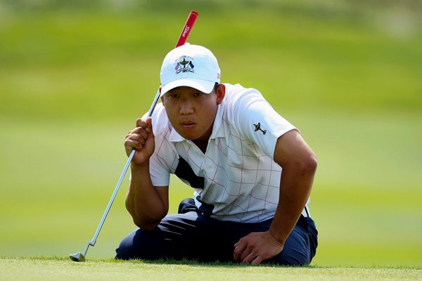 Anthony Kim stares down a putt 2008 Ryder Cup 