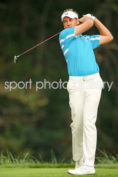 Ian Poulter tees off 2008 Ryder Cup 