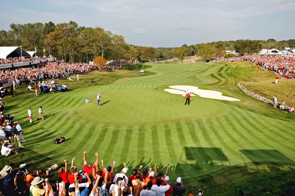 Valhalla crowd celebrates J.B. Holmes singles win