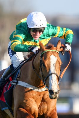Tony McCoy on Clay Hollister Sandown 2008