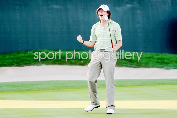 Rory McIlroy celebrates Dubai Desert Classic win 2009
