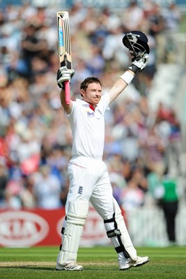 Ian Bell Double Century Oval 2011