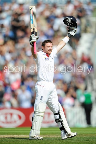 Ian Bell Double Century Oval 2011