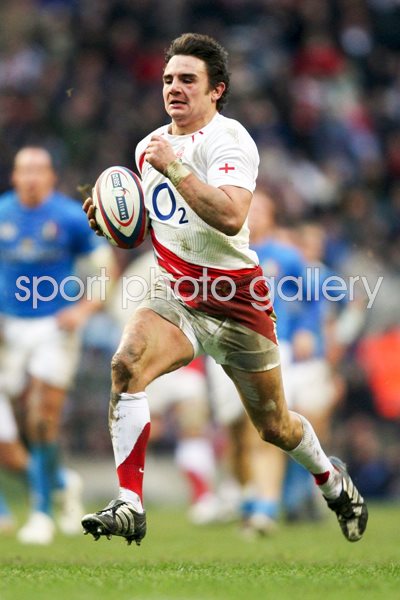Harry Ellis sprints clear to score v Italy 6 Nations 2009