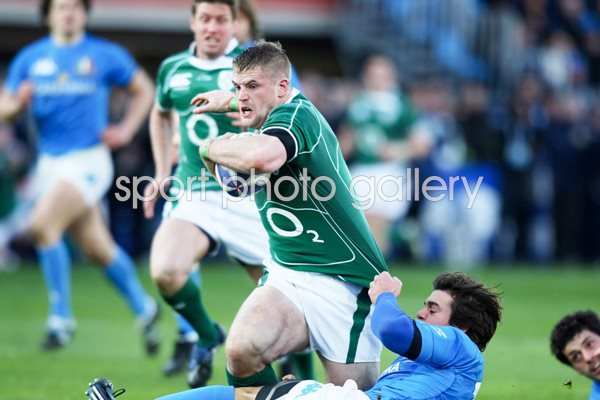 Jamie Heaslip power Italy v Ireland 2009