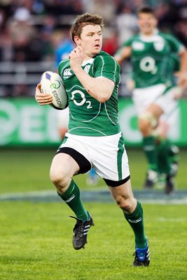 Brian O'Driscoll scores v Italy 2009