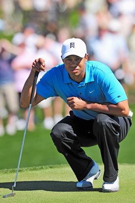 2009 Tiger Woods eyes a putt Accenture Match Play