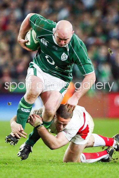 John Hayes in action for Ireland v England 2009