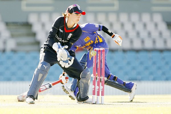 Sarah Taylor Wicket Keeper for England 2009 WC
