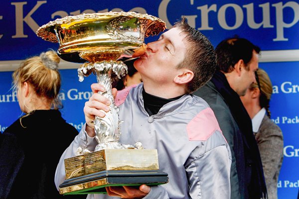 Barry Geraghty wins Champion Hurdle Cheltenham 2009