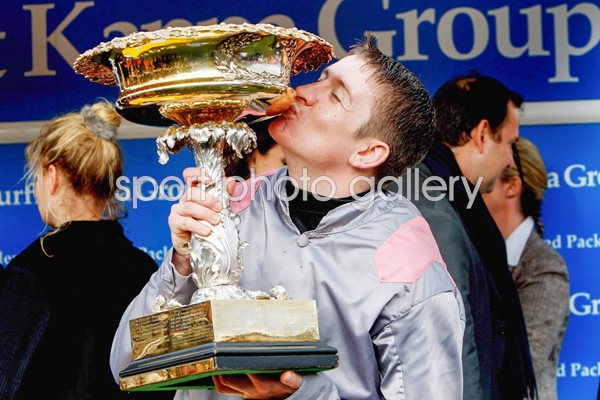 Barry Geraghty wins Champion Hurdle Cheltenham 2009