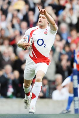 Mark Cueto scores v France Twickenham 2009