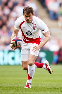 Mark Cueto on the ball v Scotland 2009