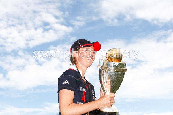 Charlotte Edwards with World Cup trophy