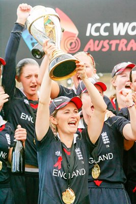 Charlotte Edwards lifts Women's World Cup for England 