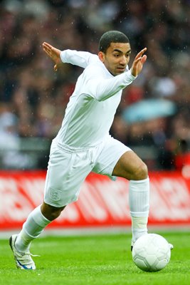 Aaron Lennon classic attacking run v Slovakia Wembley 2009