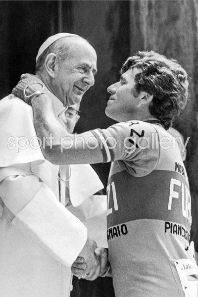 Pope Paul V1 and Franco Tosello Vatican Giro D'Italia 1974