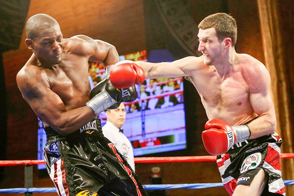 Carl Froch lands v Jermain Taylor 2009