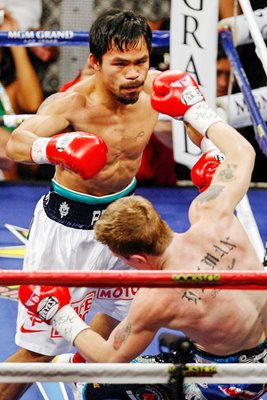 Manny Pacquiao dominates Ricky Hatton