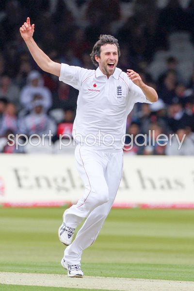 Graham Onions celebrates at Lords 2009