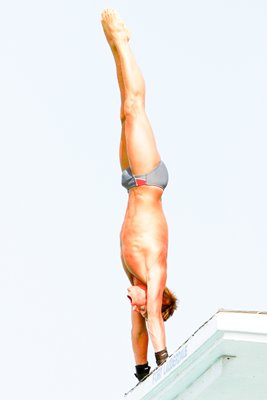 Tom Daley prepares to dive 2009