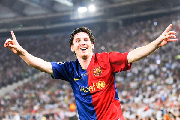 Messi celebrates scoring v Man United