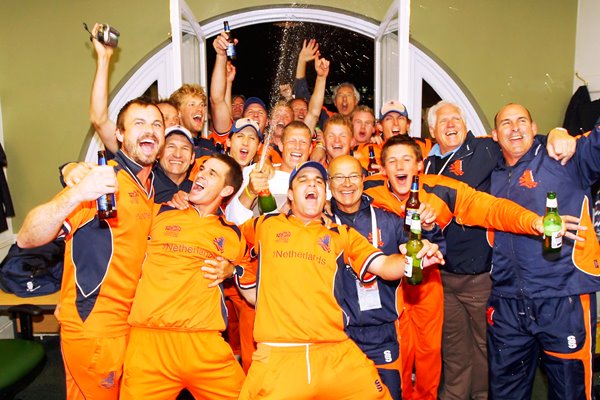 Netherland players celebrate win v England