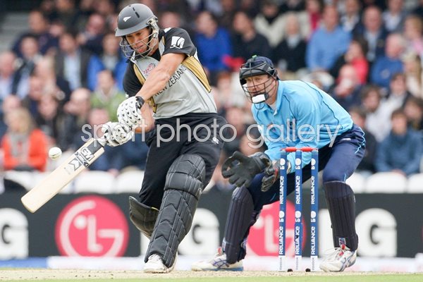 New Zealand's Ross Taylor in action