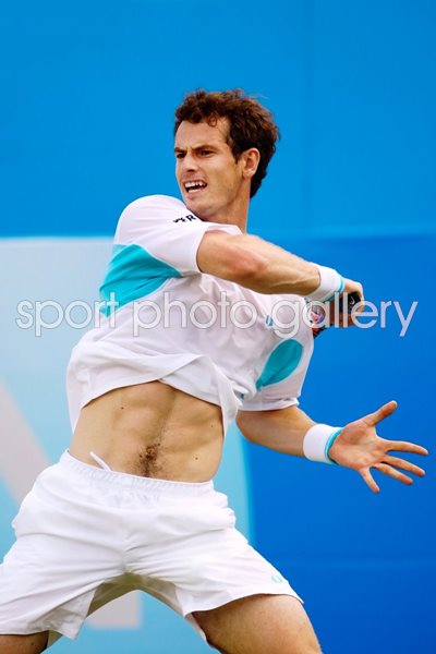 2009 Andy Murray plays a forehand in AEGON