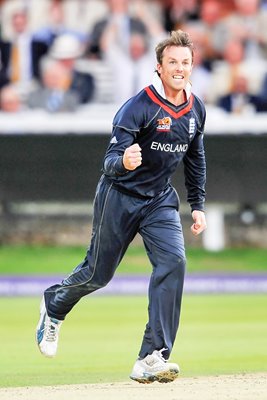 Graeme Swann of England celebrates the wicket