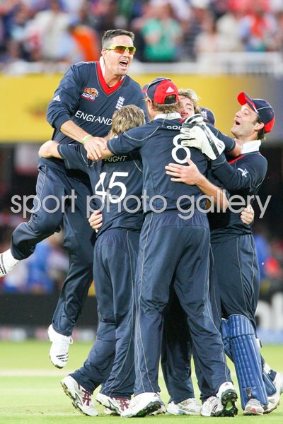 England team mates celebrate victory