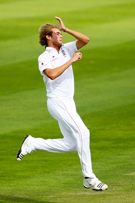 Stuart Broad England bowling action 2009