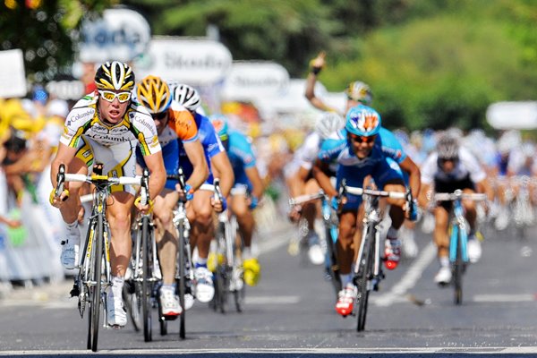 Mark Cavendish Sprints to Stage Win 2009