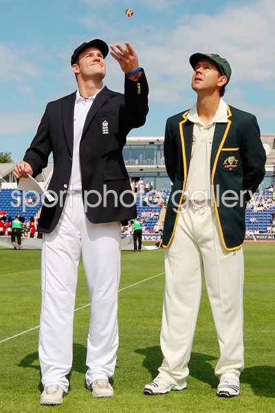 Captains Coin Toss Ashes 2009 - 1st Test