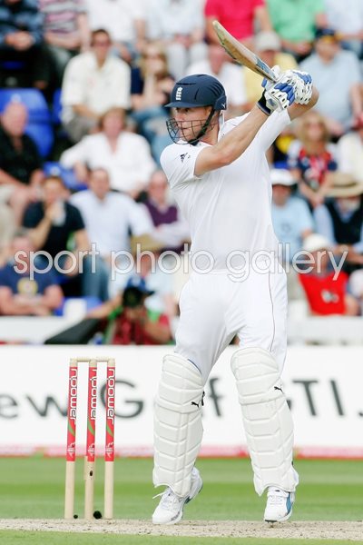 Freddie Flintoff batting - Cardiff - Ashes 2009